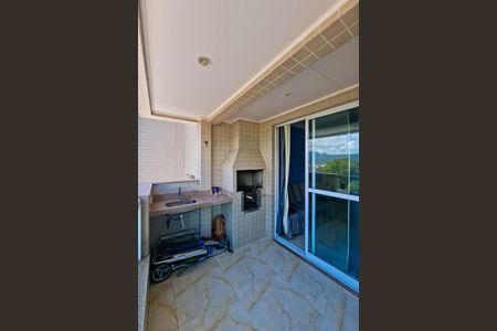 Apartamento para alugar com 60m², 1 quarto e 1 vagaSacada 