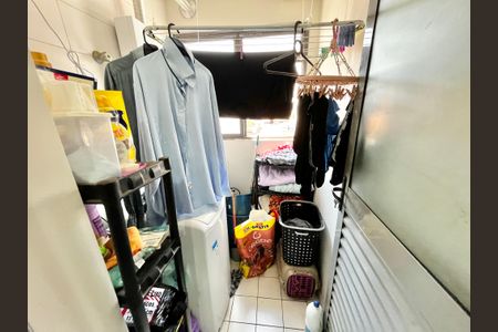 Apartamento à venda com 52m², 2 quartos e 1 vaga Apartamento à venda com 52m², 2 quartos e 1 vagaÁrea de Serviço