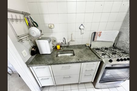 Apartamento à venda com 52m², 2 quartos e 1 vaga Apartamento à venda com 52m², 2 quartos e 1 vagaCozinha