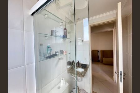Apartamento à venda com 62m², 2 quartos e 1 vaga Apartamento à venda com 62m², 2 quartos e 1 vagaBanheiro 1