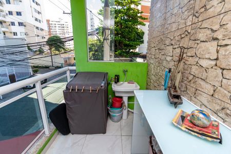 Apartamento à venda com 64m², 4 quartos e sem vaga Apartamento à venda com 64m², 4 quartos e sem vagaVaranda da Suíte 3 - Área de serviço