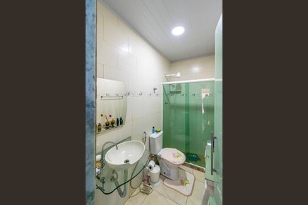 Apartamento à venda com 64m², 4 quartos e sem vaga Apartamento à venda com 64m², 4 quartos e sem vagaBanheiro Social