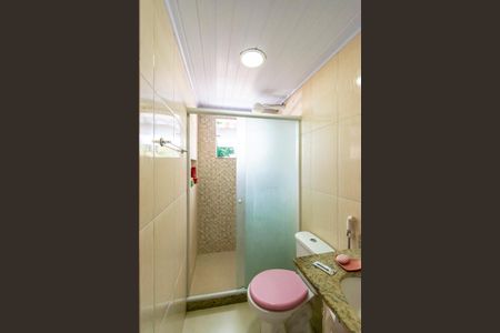 Apartamento à venda com 64m², 4 quartos e sem vaga Apartamento à venda com 64m², 4 quartos e sem vagaBanheiro da Suíte 2