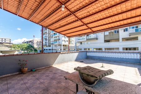 Apartamento à venda com 64m², 4 quartos e sem vaga Apartamento à venda com 64m², 4 quartos e sem vagaTerraço