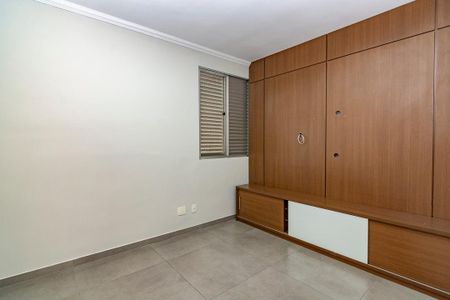 Quarto 1 de apartamento para alugar com 3 quartos, 90m² em Nova Suíça, Belo Horizonte