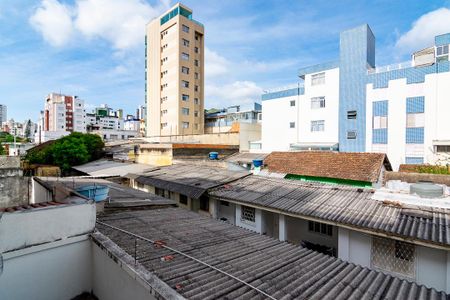 Vista Quarto 1 de apartamento para alugar com 3 quartos, 90m² em Nova Suíça, Belo Horizonte