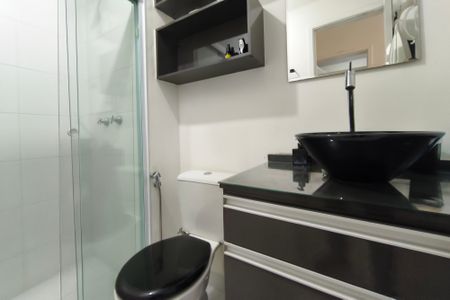 Apartamento à venda com 57m², 2 quartos e 1 vaga Apartamento à venda com 57m², 2 quartos e 1 vagaBanheiro Social