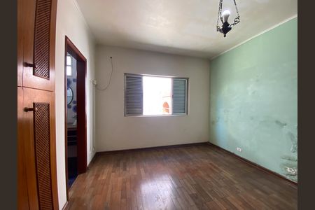 Casa para alugar com 230m², 6 quartos e 2 vagas