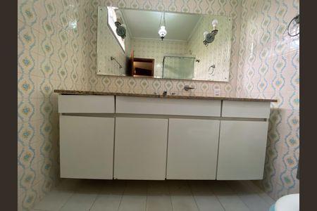 Casa para alugar com 230m², 6 quartos e 2 vagas