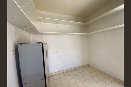 Casa para alugar com 230m², 6 quartos e 2 vagas