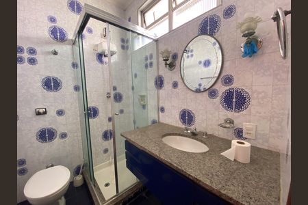 Casa para alugar com 230m², 6 quartos e 2 vagas