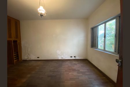 Casa para alugar com 230m², 6 quartos e 2 vagas