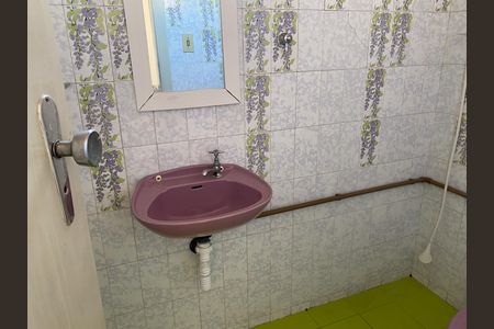 Casa para alugar com 230m², 6 quartos e 2 vagas