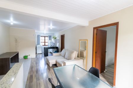 Sala/Cozinha de casa para alugar com 2 quartos, 70m² em São José, Porto Alegre