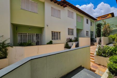 Varanda de casa à venda com 3 quartos, 90m² em Dona Clara, Belo Horizonte