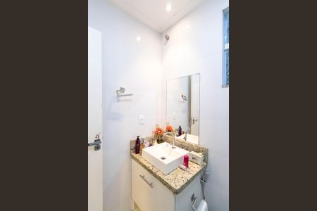 Casa para alugar com 210m², 4 quartos e 1 vagaBanheiro 2