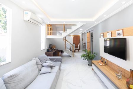 Casa para alugar com 210m², 4 quartos e 1 vagaSala