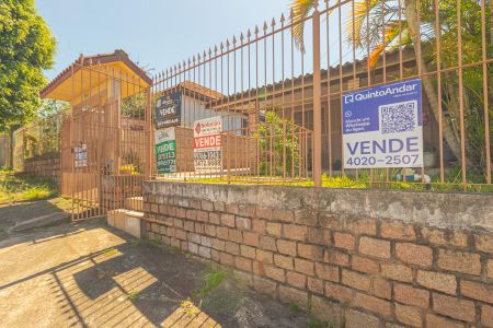 Casa à venda com 300m², 2 quartos e sem vagaFachada/Placa