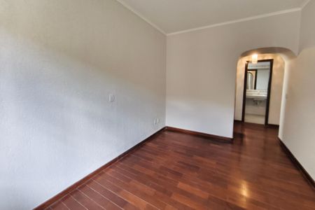 Casa à venda com 330m², 3 quartos e 5 vagas Casa à venda com 330m², 3 quartos e 5 vagasQuarto Suíte
