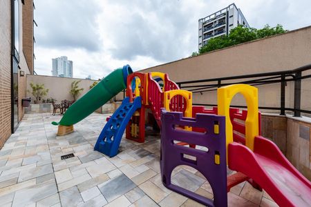 Apartamento para alugar com 132m², 3 quartos e 2 vagas