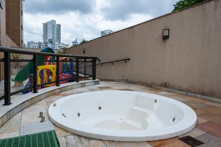 Apartamento para alugar com 132m², 3 quartos e 2 vagas