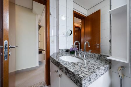 Apartamento para alugar com 132m², 3 quartos e 2 vagas