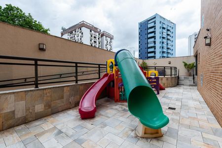 Apartamento para alugar com 132m², 3 quartos e 2 vagas