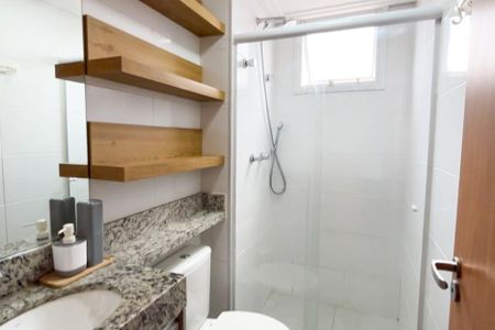 Banheiro de apartamento para alugar com 2 quartos, 43m² em Jardim Iris, São Paulo