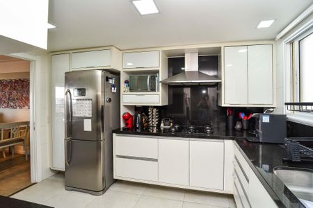 Apartamento para alugar com 130m², 3 quartos e 2 vagasCozinha