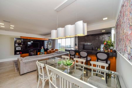 Apartamento para alugar com 130m², 3 quartos e 2 vagasSala