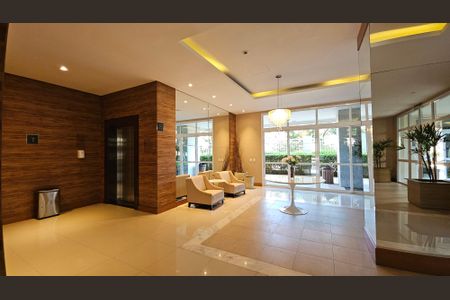 Apartamento para alugar com 130m², 3 quartos e 2 vagasHall social