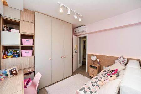 Apartamento para alugar com 130m², 3 quartos e 2 vagasSuíte 1