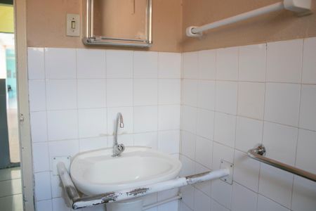 Casa à venda com 250m², 3 quartos e 4 vagasBanheiro Social