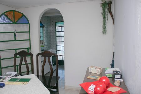 Sala de casa à venda com 3 quartos, 250m² em Santa Cruz, Belo Horizonte