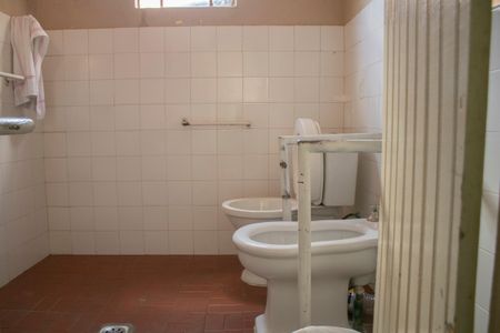 Casa à venda com 250m², 3 quartos e 4 vagasBanheiro Social