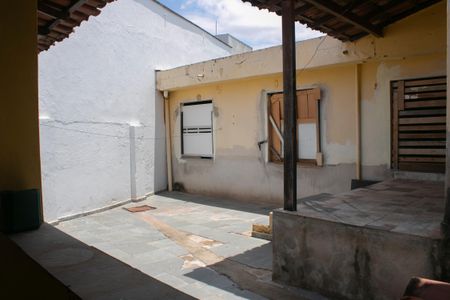 Casa à venda com 250m², 3 quartos e 4 vagasÁrea de Serviço