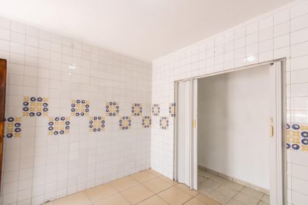 Casa para alugar com 250m², 2 quartos e 4 vagas Casa para alugar com 250m², 2 quartos e 4 vagasCozinh