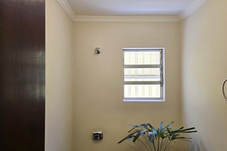 Casa à venda com 163m², 3 quartos e 2 vagasLavabo