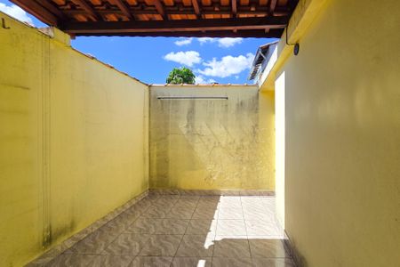 Casa à venda com 163m², 3 quartos e 2 vagasÁrea  - Churrasqueira