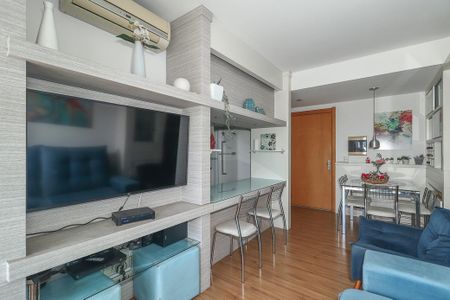 Sala de apartamento à venda com 2 quartos, 65m² em Jardim Europa, Porto Alegre