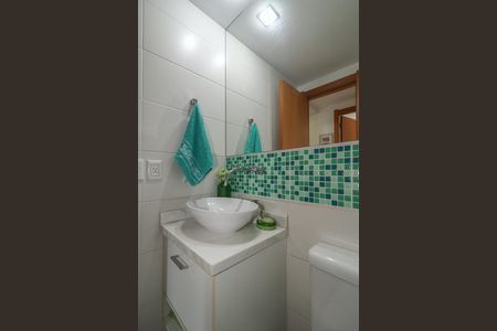 Apartamento à venda com 65m², 2 quartos e 2 vagasBanheiro Social