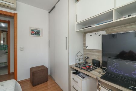 Apartamento à venda com 65m², 2 quartos e 2 vagasQuarto 2
