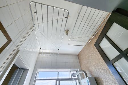 Apartamento à venda com 83m², 2 quartos e 1 vaga Apartamento à venda com 83m², 2 quartos e 1 vagaÁrea de Serviço