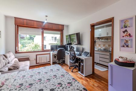 Sala/Quarto de kitnet/studio à venda com 1 quarto, 30m² em Centro Histórico, Porto Alegre