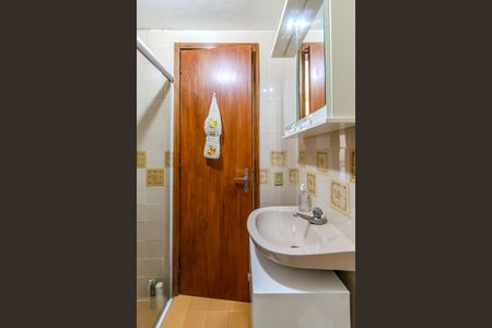 Banheiro de kitnet/studio à venda com 1 quarto, 30m² em Centro Histórico, Porto Alegre