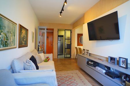 Apartamento à venda com 74m², 2 quartos e 1 vaga Apartamento à venda com 74m², 2 quartos e 1 vagaSala