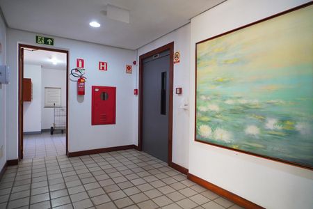 Apartamento à venda com 74m², 2 quartos e 1 vaga Apartamento à venda com 74m², 2 quartos e 1 vagaHall de entrada