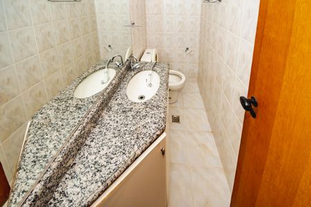 Apartamento para alugar com 180m², 3 quartos e 2 vagasLavabo