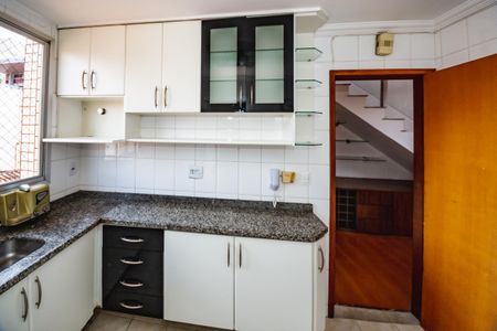 Apartamento para alugar com 180m², 3 quartos e 2 vagasCozinha