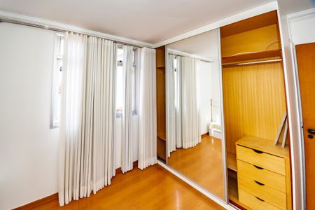 Apartamento para alugar com 180m², 3 quartos e 2 vagasQuarto 1